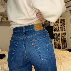 Levi’s 501 Jeans Dark Wash Brand New